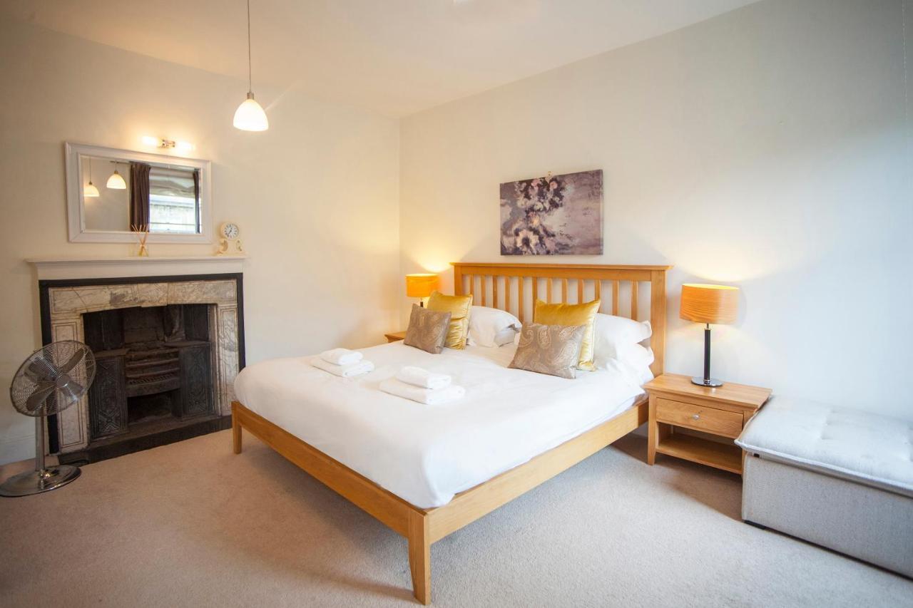 Stunning Spacious Central Apartment Near Parade Gardens Bath Eksteriør bilde